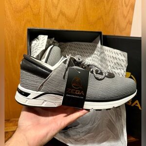 Men’s ZEBA Hands Free Stone Gray Mens Fabric Slip On Sneakers Shoes Sz 12 NIB